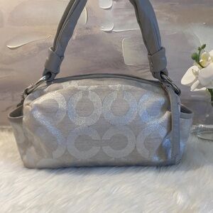 Gorgeous Y2k Coach Park Optic Art silver & grey Shoulder bag spacious